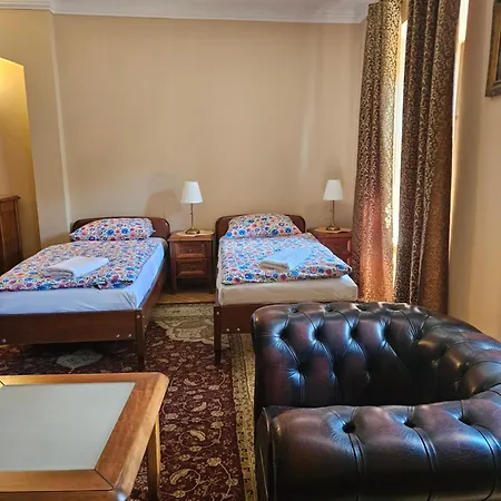 Historic Ah To Tu! Aparthotel 3*