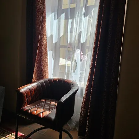 Historic Ah To Tu! Aparthotel